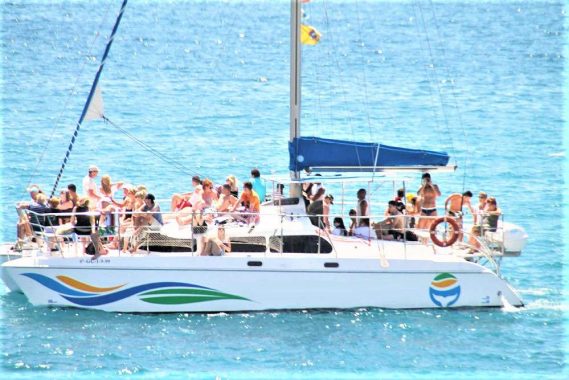 private catamaran charter in tenerife for big groups (3)