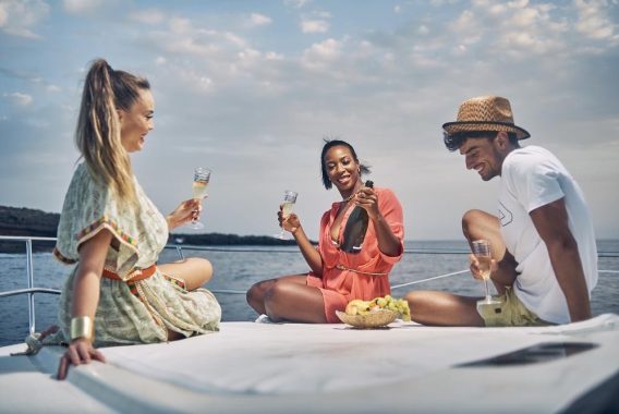 seaduction luxury yacht rental tenerife Astdondoa 4612